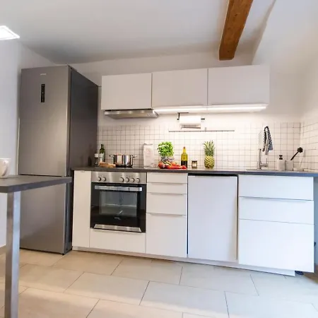 Ferro Historisch Und Modern Mit Balkon * Günzburg