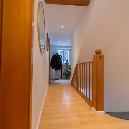 Ferro Historisch Und Modern Mit Balkon